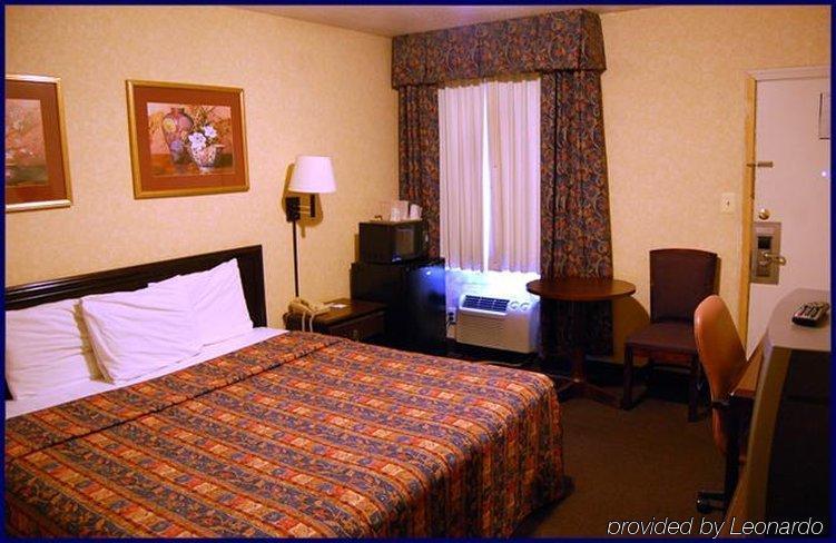 Budget Inn Falls Church Exterior foto